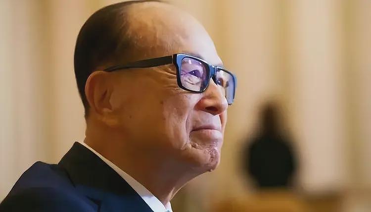 李嘉诚公司涉嫌贪污！政府介入调查，长子不敢露面，恐晚节不保（组图） - 1