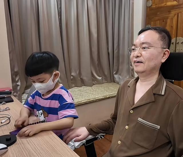 47岁蔡磊与渐冻症抗争6年，妻儿为其庆生，一周前刚获评“全国自强模范”（组图） - 6