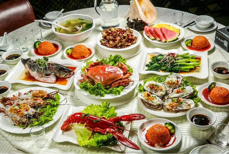 食阁偶遇比尔盖茨、LadyGaga、周杰伦… 新加坡的松弛感震惊全网（组图） - 17