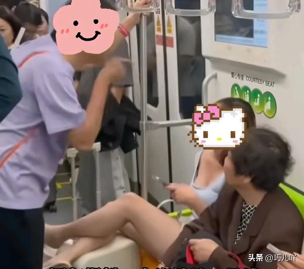 热搜第一!上海地铁男女发生争吵,女子猛踹对方裆部(视频/组图) - 4