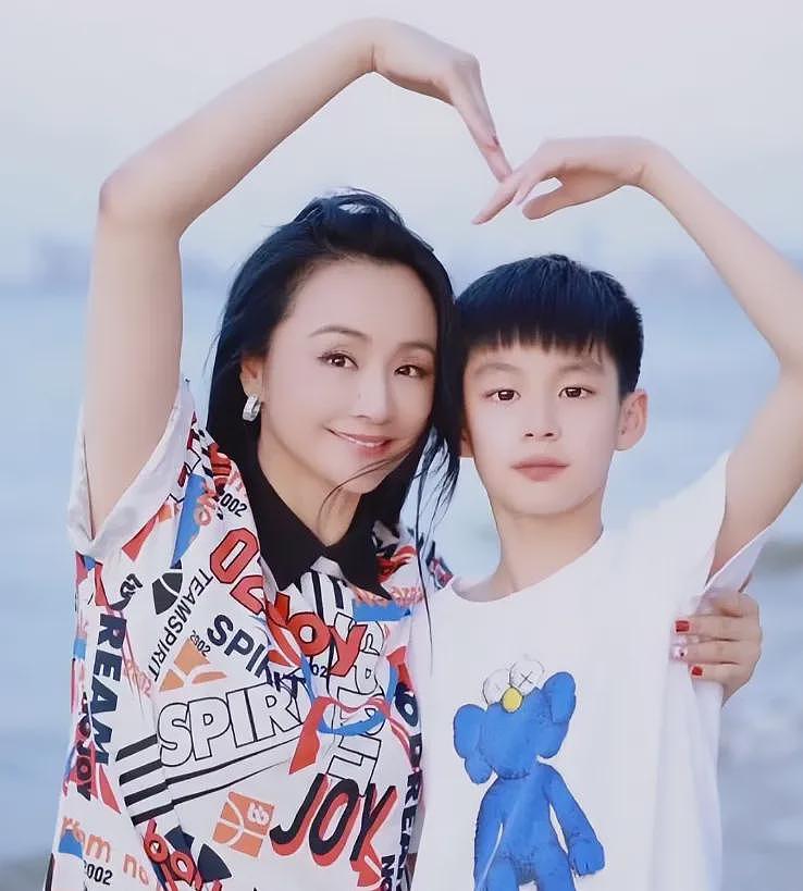 51岁曹颖患胃癌，给所有成年人上了一堂生死课（组图） - 3