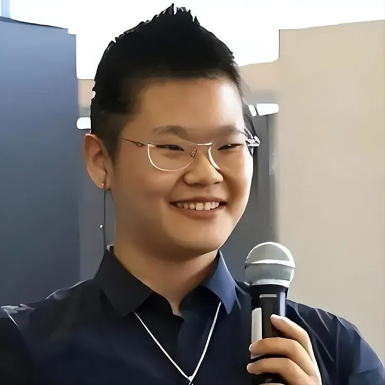 被批“不男不女”的毕凌，把父亲毕福剑所剩无几的体面丢个精光（组图） - 9
