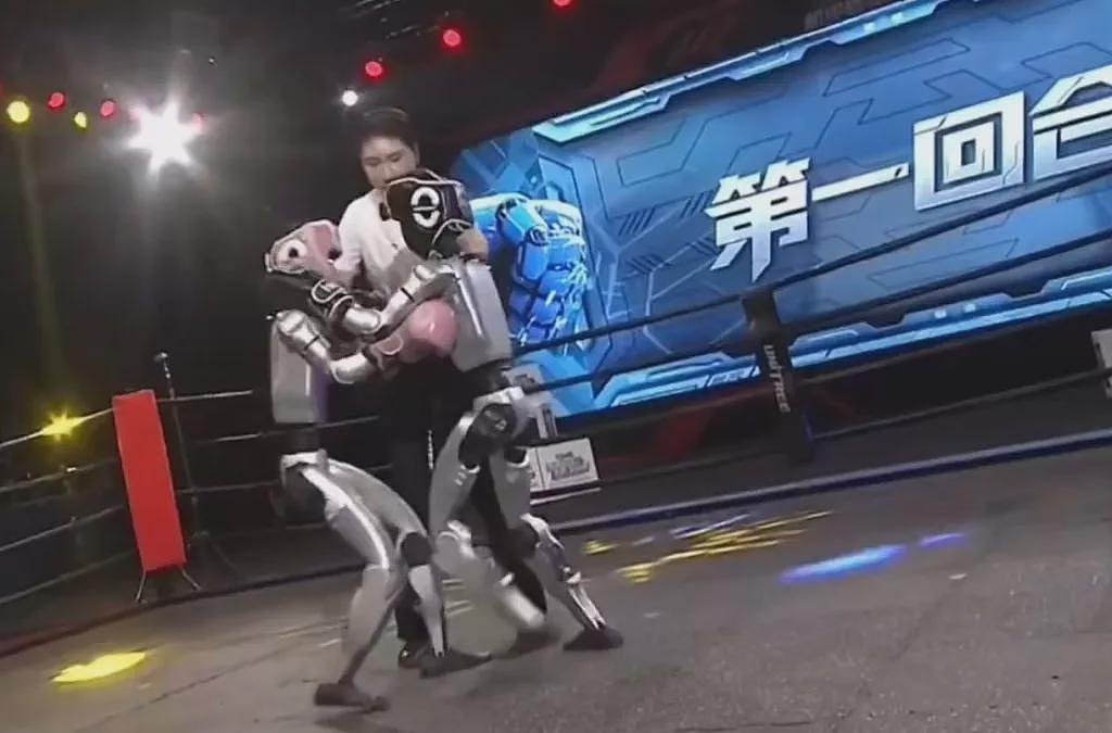 机械人格斗赛开打!擂台膝撞勾拳样样齐,网民大赞(视频/组图) - 5