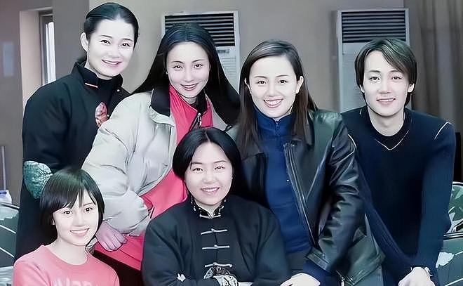 李乃文喊话辛柏青有我们,朱媛媛离世第9天,老同学一起缅怀(组图) - 5
