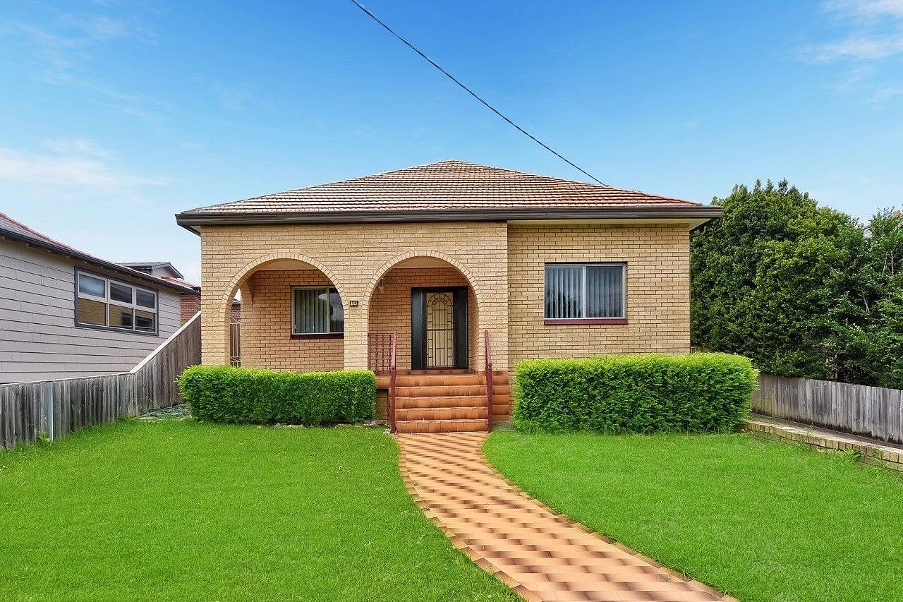 悉尼周末拍卖快报：内西区Haberfield现代优雅住宅以$327.5万成交！（组图） - 1