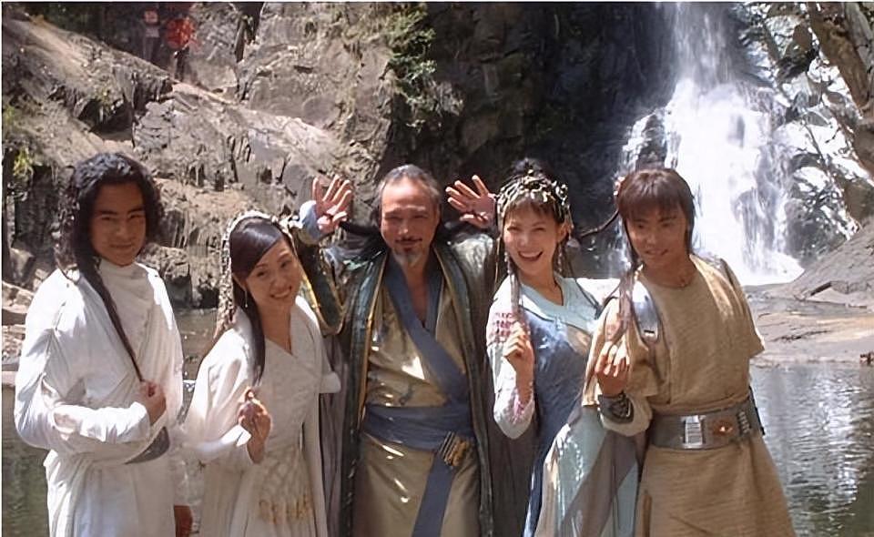 吴奇隆再传离婚：纵横贵圈30余年情史复杂，前任境遇冰火两重天（组图） - 33