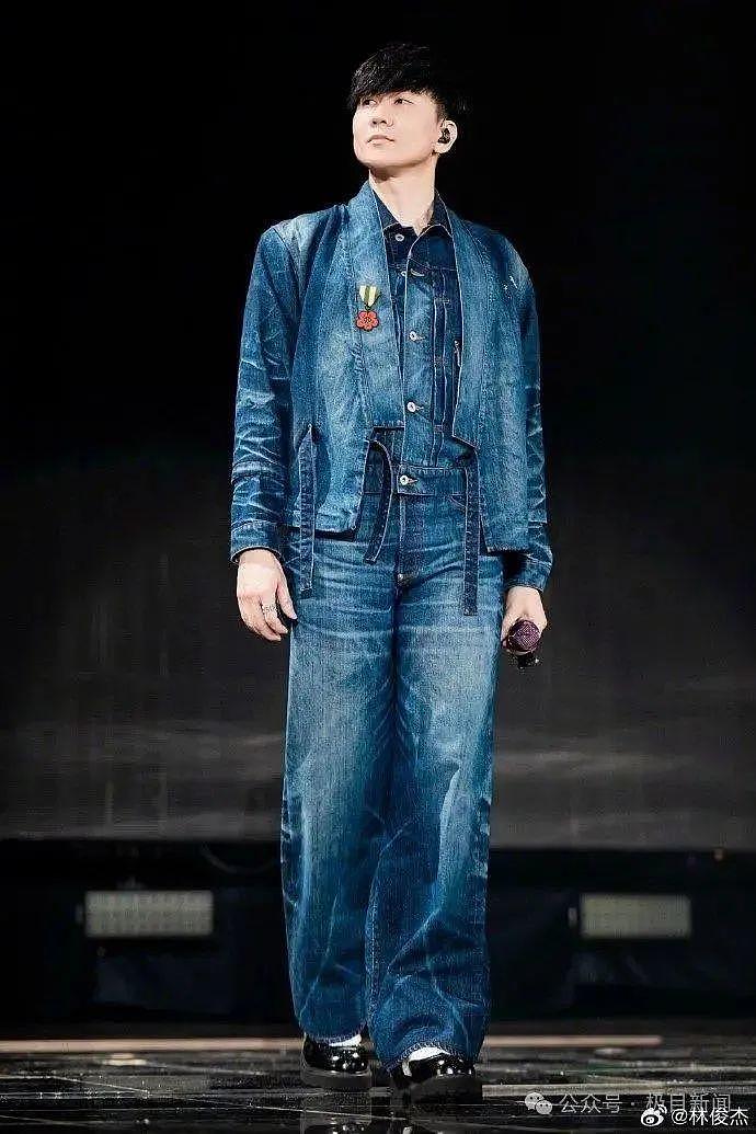 林俊杰演唱会突发意外!一表演者从升降台跌落,林俊杰中断演唱(组图) - 3