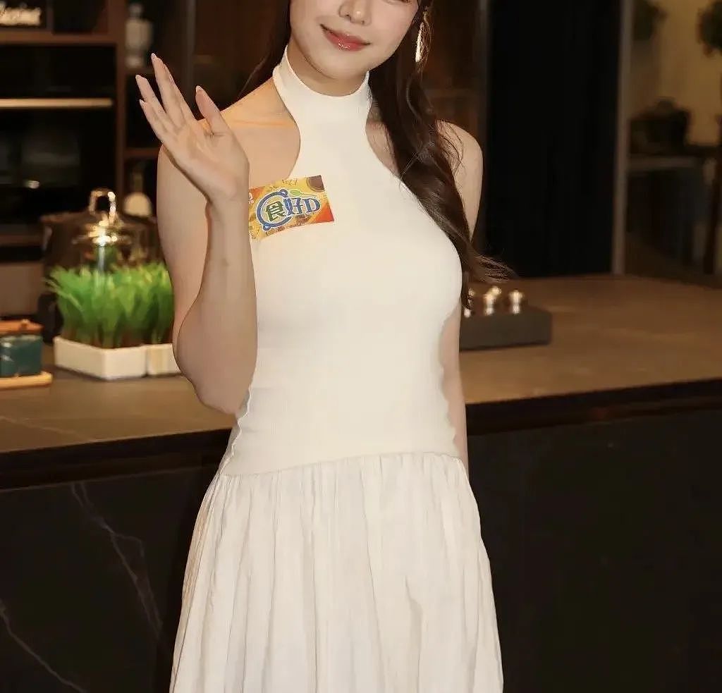 60岁影帝郭晋安被曝父女恋？37岁年龄差引全网炸锅（组图） - 5