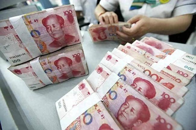大陆居民存款终于离开银行，但诡异的事情发生了（图） - 1