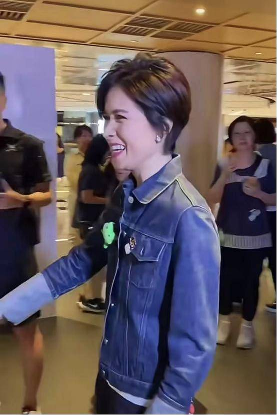 60岁邵美琪近照曝光,网赞:曾美过李嘉欣(组图) - 1