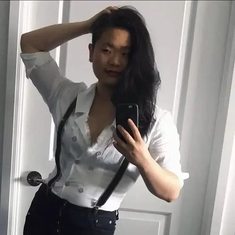 被批“不男不女”的毕凌，把父亲毕福剑所剩无几的体面丢个精光（组图） - 10