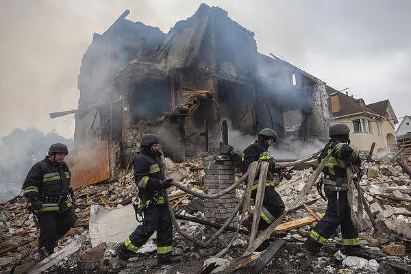 开战最大空袭！俄298无人机、69飞弹轰乌克兰（组图） - 2
