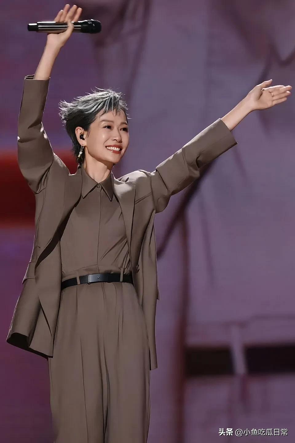 叶童宣布退出新白娘子传奇巡演,苏州站成绝唱!背后原因太扎心了(组图) - 9