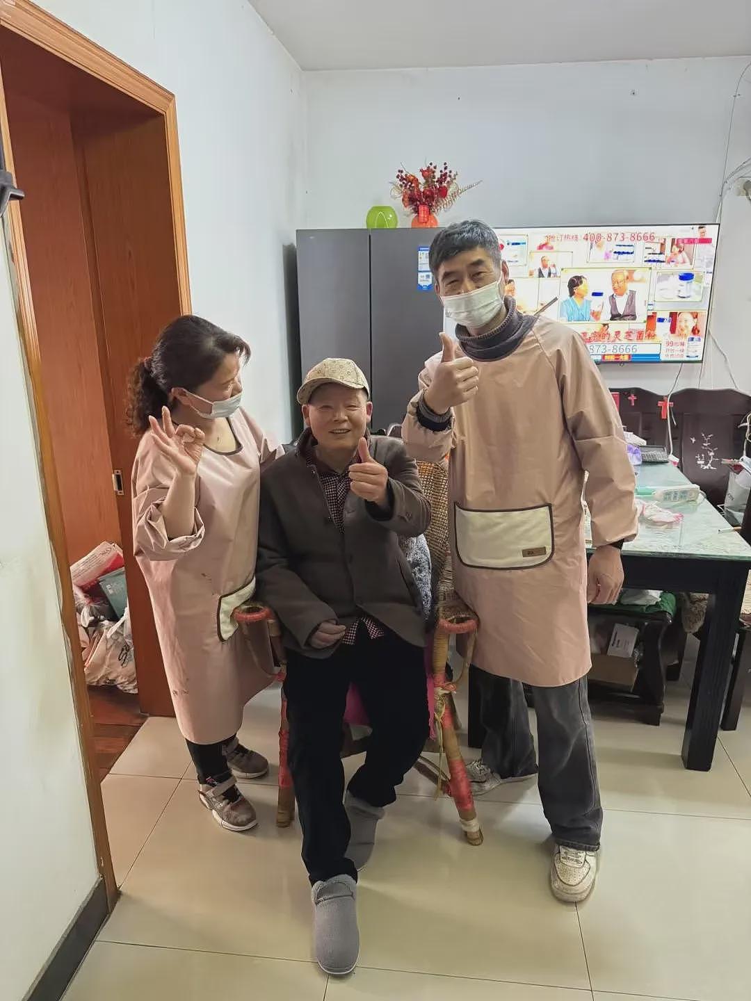 职业助浴师:上门洗澡,月入五万,不丢人(组图) - 7