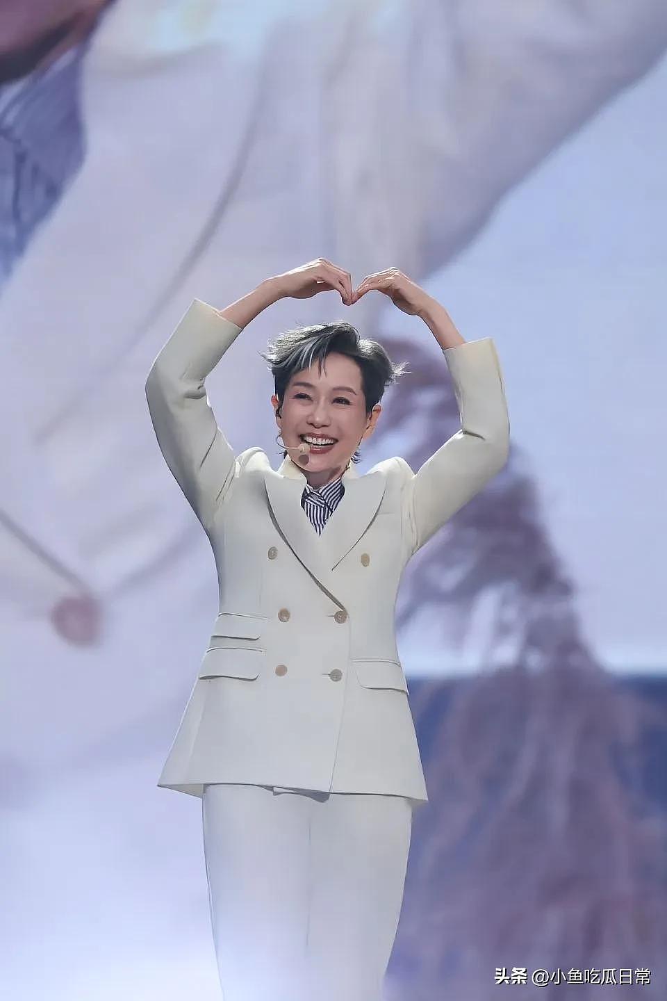 叶童宣布退出新白娘子传奇巡演,苏州站成绝唱!背后原因太扎心了(组图) - 5