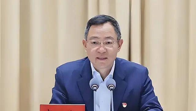 受贿数额特别巨大，云南省原副省长李石松被提起公诉（组图） - 2