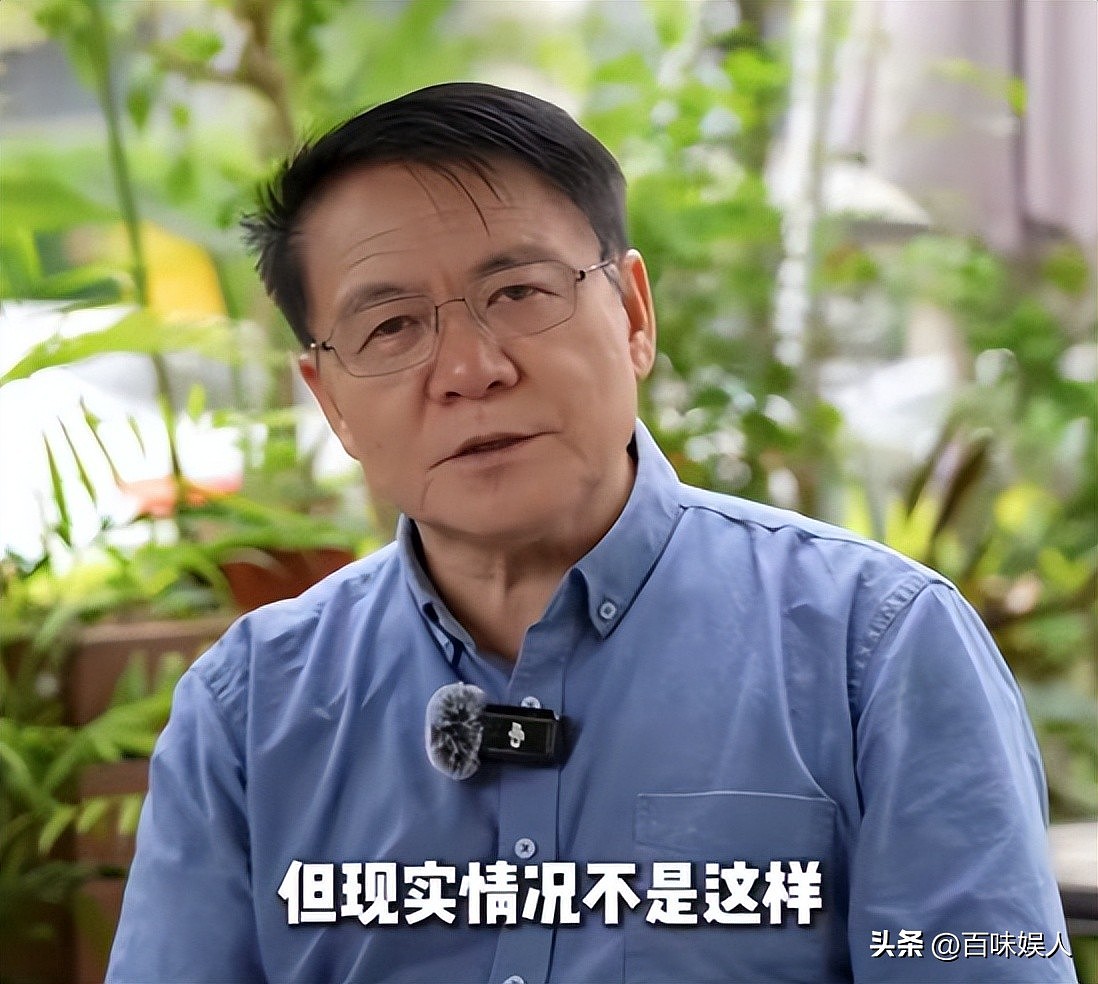 “广东人开水烫碗令人恶心”知名教授吐槽广东人引发全网热议,官媒发声(视频/组图) - 14