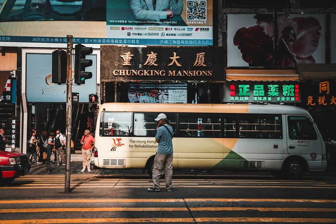 从维多利亚港到外滩，穿越百年的双城纪事（组图） - 7