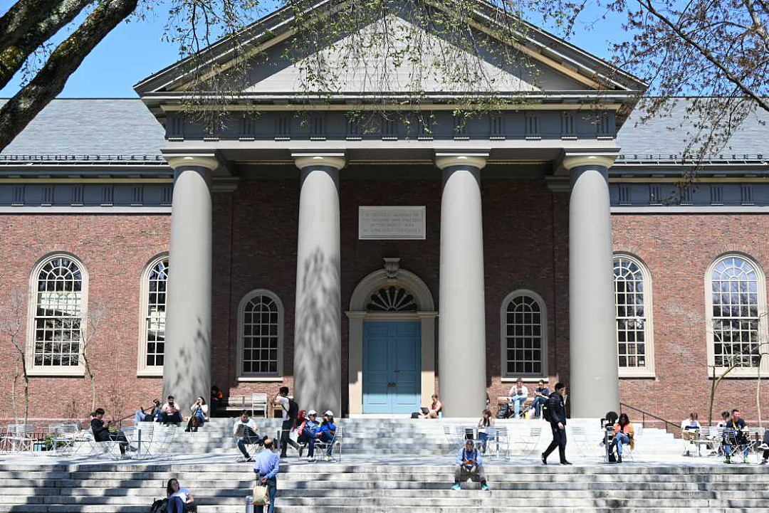 哈佛留学生危机升级？遭威胁切断拨款逼迫转学，英国与欧洲知名大学积极想“捡漏”：来才来才！（组图） - 5