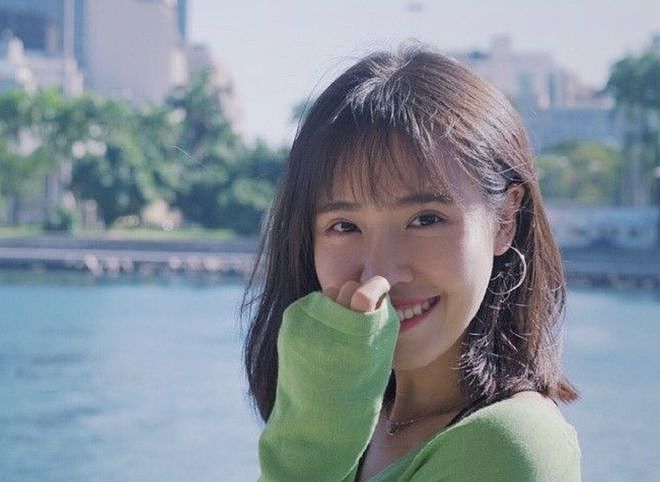 上浪姐“人设塌房”后,房琪复更视频:不再拼好句,改接地气人设(组图) - 7
