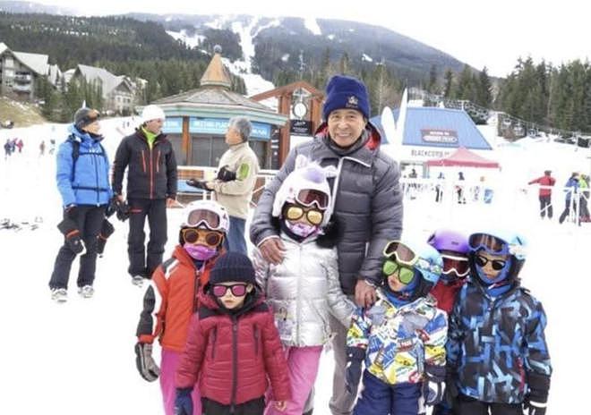 徐子淇含泪谈公公李兆基离世，全家福照片曝光，18岁长女颜值高（组图） - 6