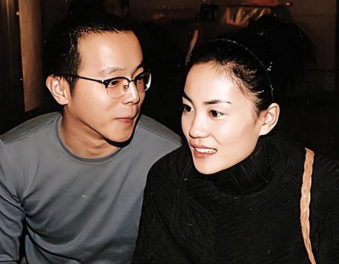 一次东京旅行,让王菲和谢霆锋的姐弟恋,给整个娱乐圈上了一课(组图) - 11
