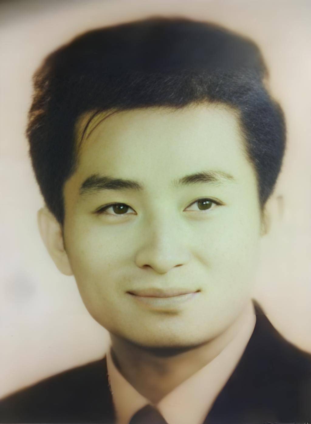 张兰:当年倒追汪小菲的父亲,奉子成婚后...(组图) - 5