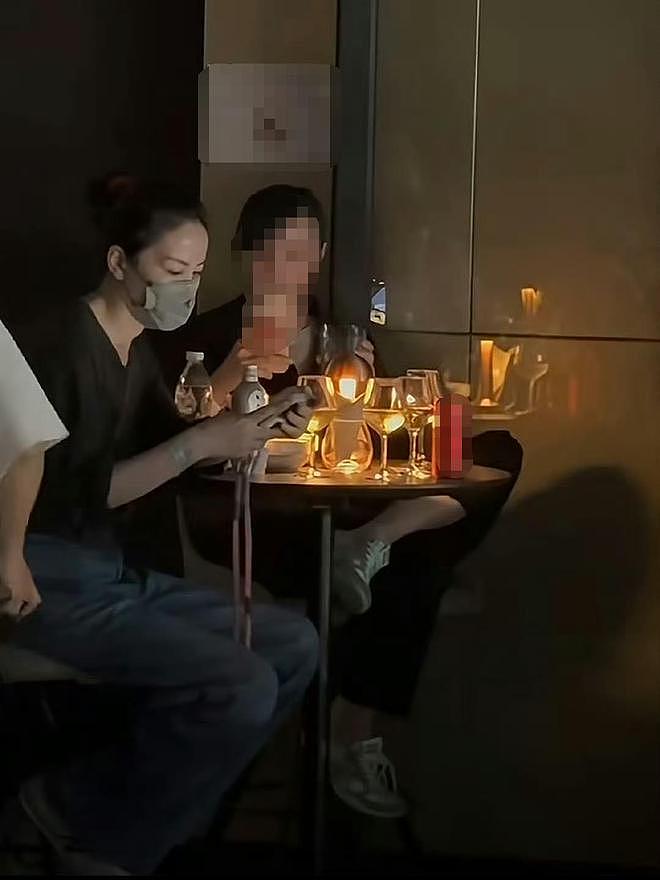 一次东京旅行,让王菲和谢霆锋的姐弟恋,给整个娱乐圈上了一课(组图) - 7