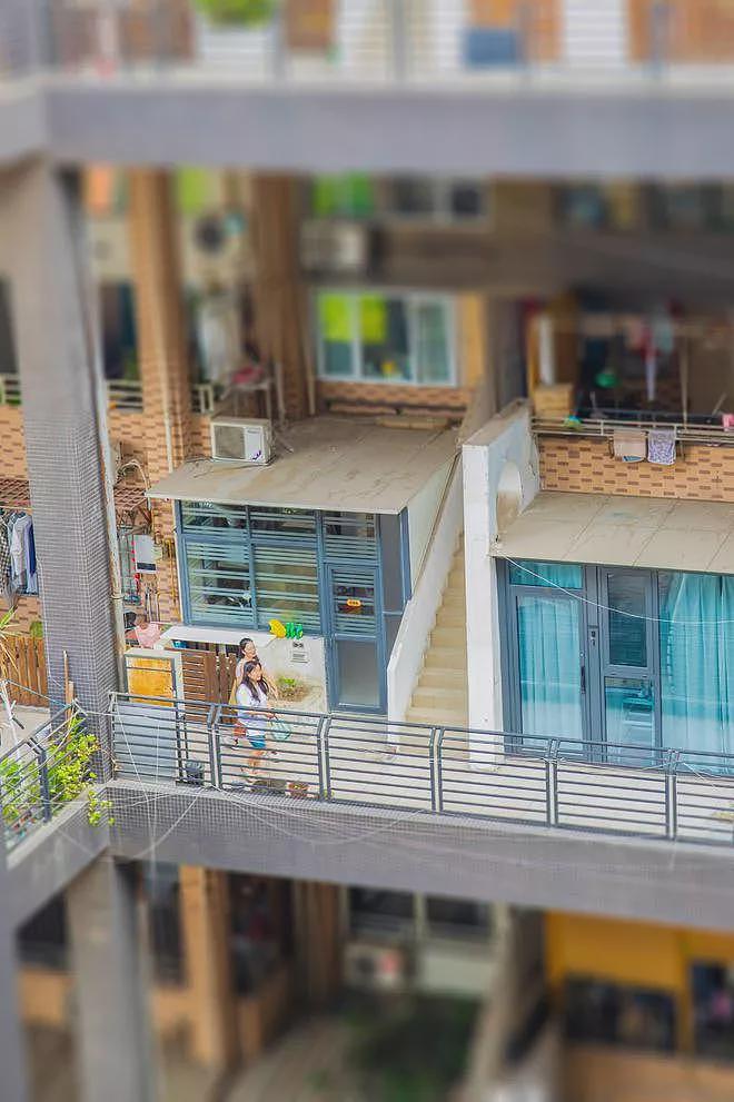 成都住宅因造型独特爆红,网友:以为是AI(组图) - 3