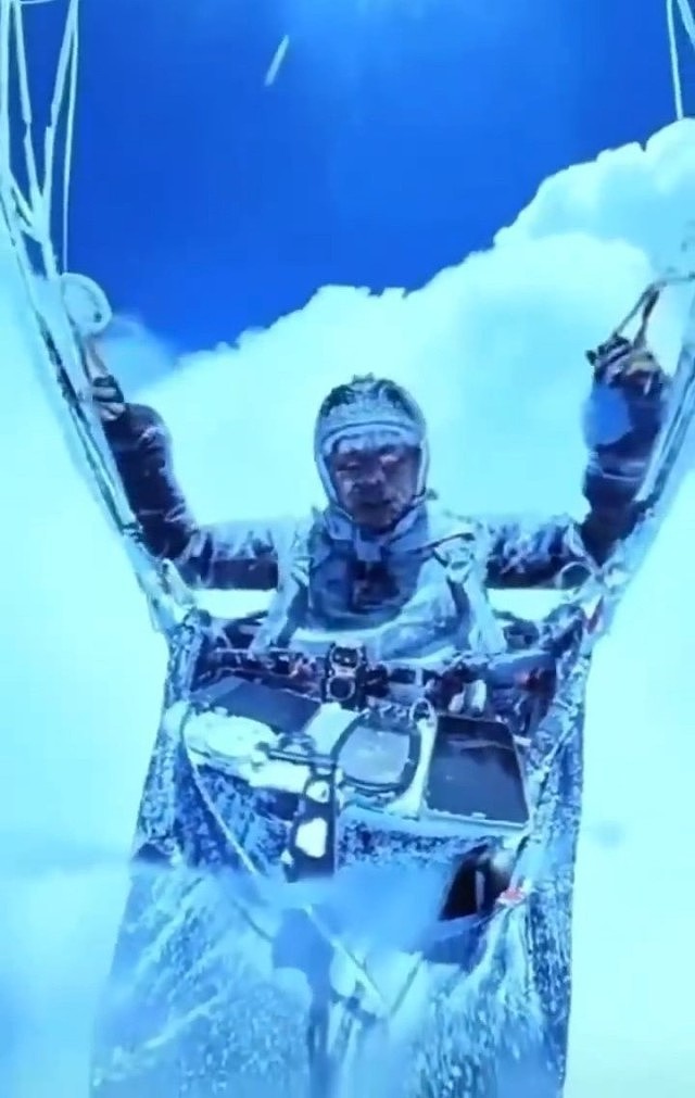 男子滑翔伞被吸至8598米高空，全身结冰，奇迹生还！当事人发声（视频/组图） - 5