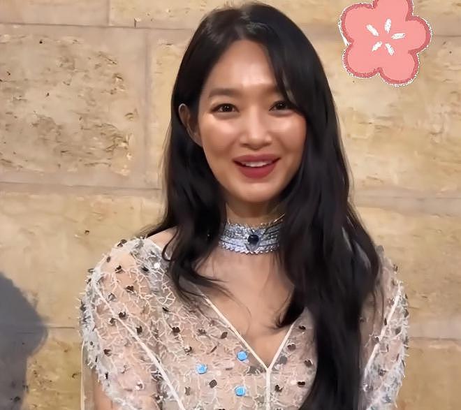 金晨最新生图撞脸金星，湿发造型太油腻，医美感比韩国女星还重（组图） - 8
