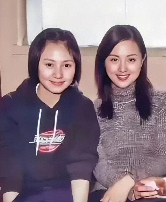 朱媛媛于月仙珍贵合影！原来两人是师姐妹，最后互动惹人泪目（组图） - 1