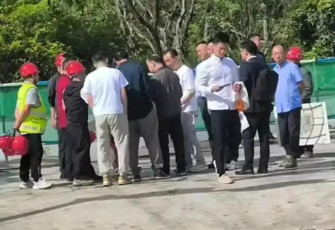 连抛48座万达广场，王健林回款500亿（组图） - 9
