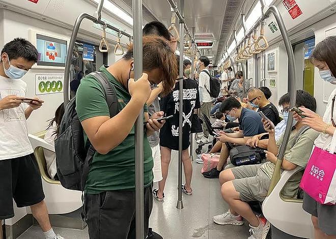 女子坐地铁踢裆后续:身份、事发原因曝出!(组图) - 1