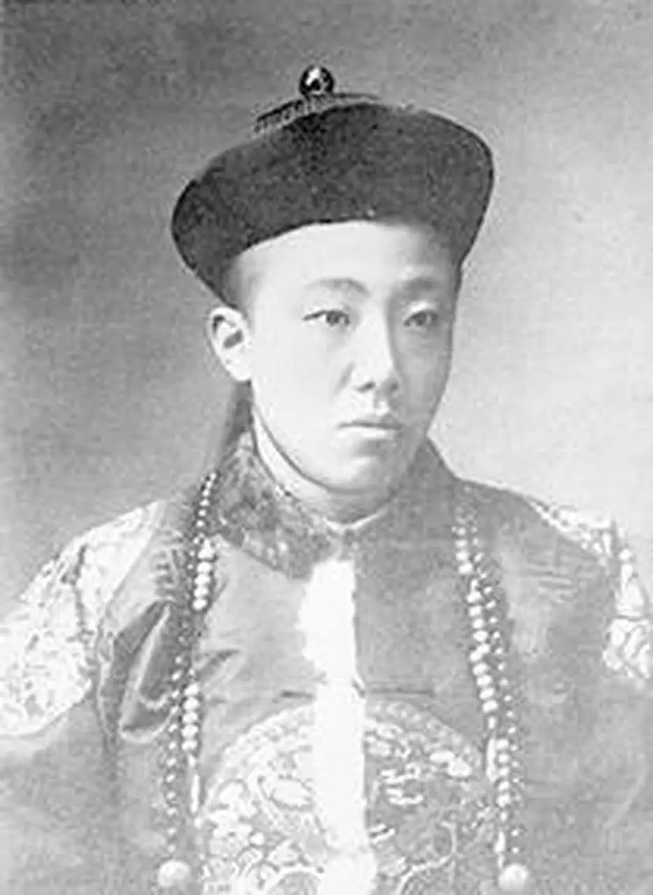 古代太监是割蛋还是割鸡，他们说话的声音真的是娘娘腔吗？（组图） - 9