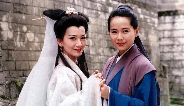叶童凌晨发文宣布单方面退出巡演，撕下了赵雅芝最后一丝体面（组图） - 1