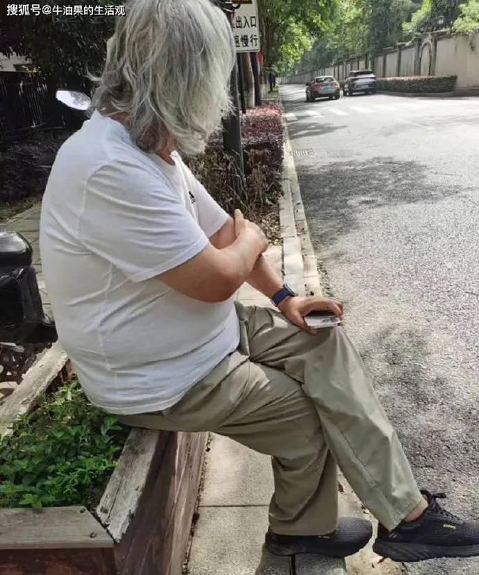 74岁张纪中当街黑脸训斥杜星霖，宠妻人设翻车，给所有人提个醒（组图） - 7