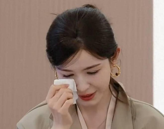 因一部戏与邓超分手,郝蕾两次婚姻皆失败,真性情揭露娱乐圈规则(组图) - 1