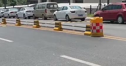 公安局干部被曝开车撞死2岁男童!男童家属:他驾驶证已过期!当地介入处理(视频/组图) - 1