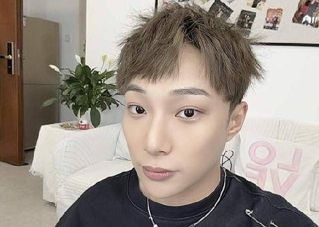 33岁香港歌手吞百粒安眠药自杀,紧急送医(组图) - 2