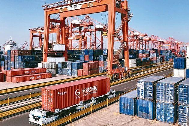 贸易战持续，中官媒：上海赴美国货柜船一舱难求（图） - 1