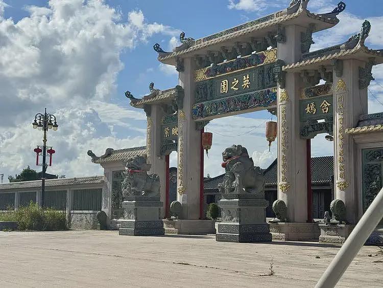估价超1亿元的汕头违建豪宅“英之园”开拆,村民:几十辆挖掘机进场 已基本清拆完毕(组图) - 4