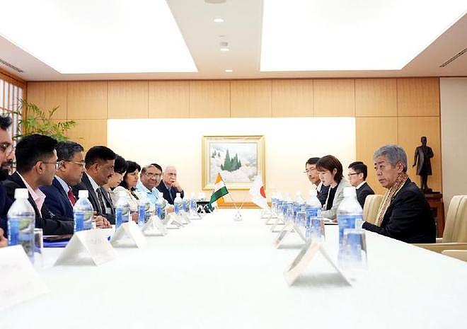印度代表带150页文件宣讲胜利,日本外相只听了15分钟(组图) - 1