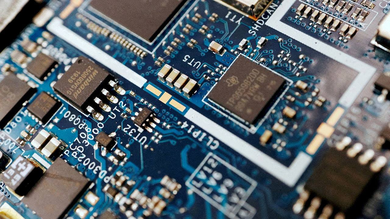 路透社：特朗普政府下令限制向中国销售晶片设计软件（组图） - 1