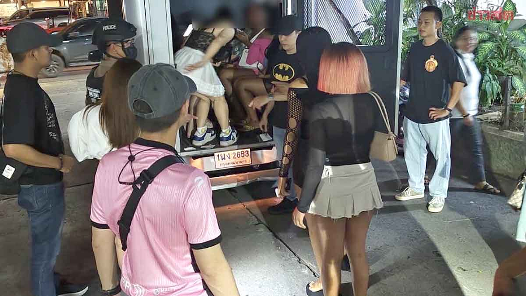 曼谷大扫黄!泰国色情业,快被外国妹子卷死了?(组图) - 6