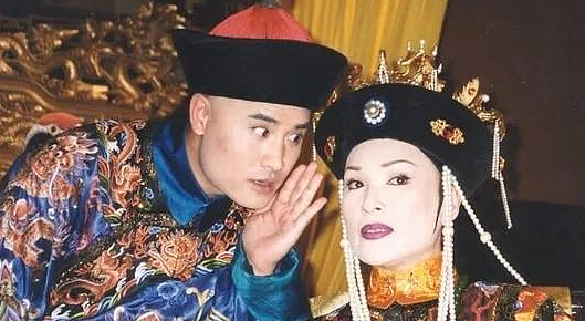 整容了60多次？嫁医生方便终身动脸，削骨换脸都是小场面，她对“人工制造”上瘾了？（组图） - 49