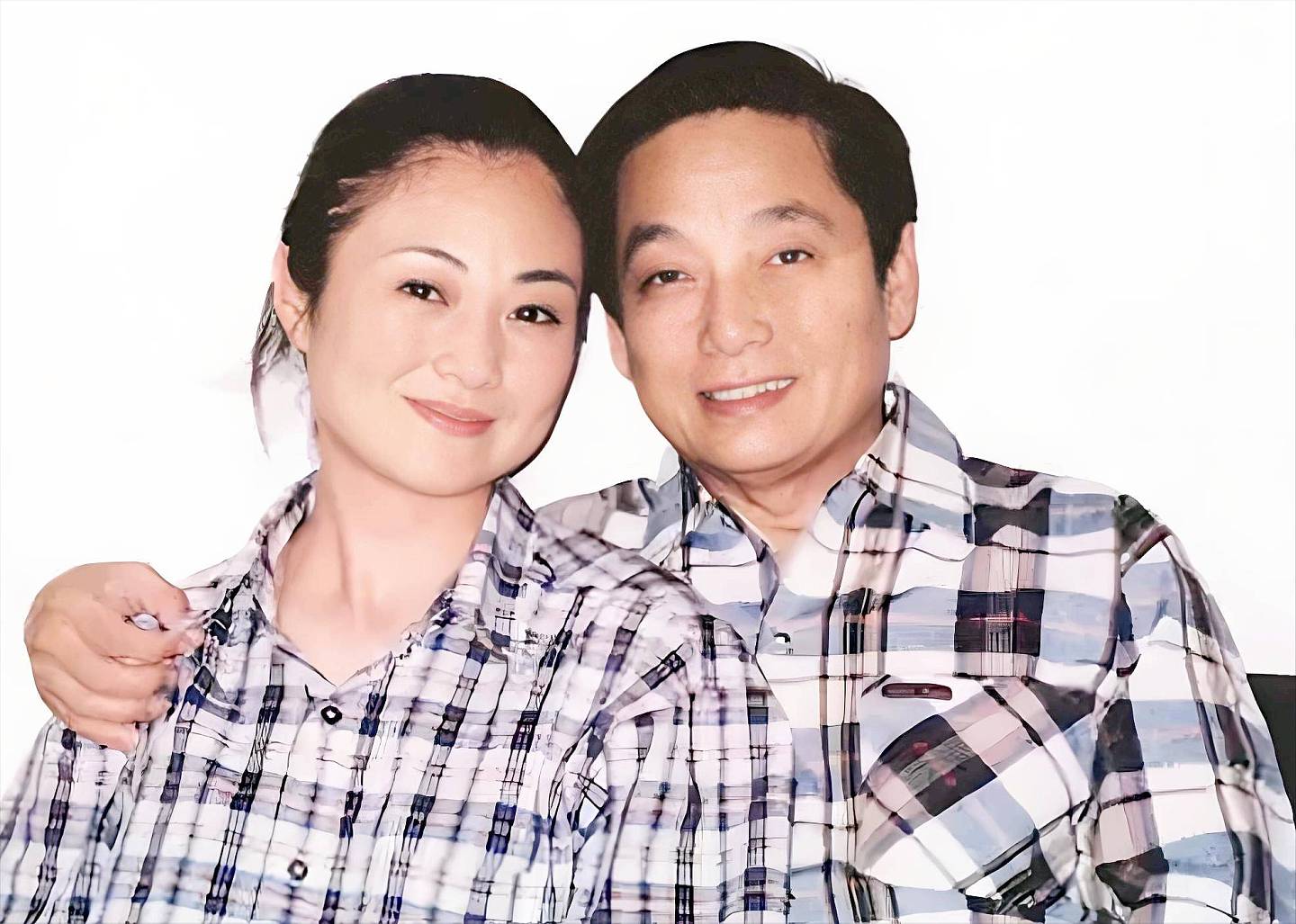 她是知名编剧，是韩美林的第四任妻子，54岁再做妈妈（组图） - 7