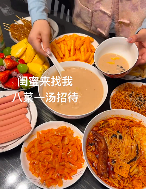 【爆笑】爸妈花50w开了一个咖啡店，看到装修后我人傻了！网友笑疯：这3D效果太真实！（组图） - 41
