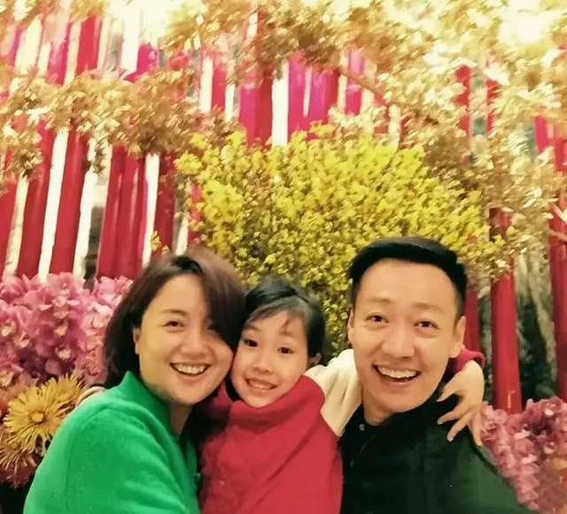 不拍戏就“消失”，发丧后便一声不吭的辛柏青，不需要再证明什么（组图） - 3