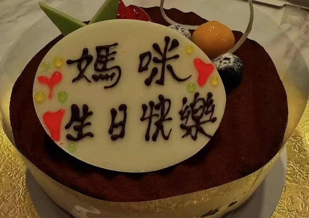 杨颖被经纪人当街训骂照曝光！自费租房面试找工作，吃地摊无人识（组图） - 20